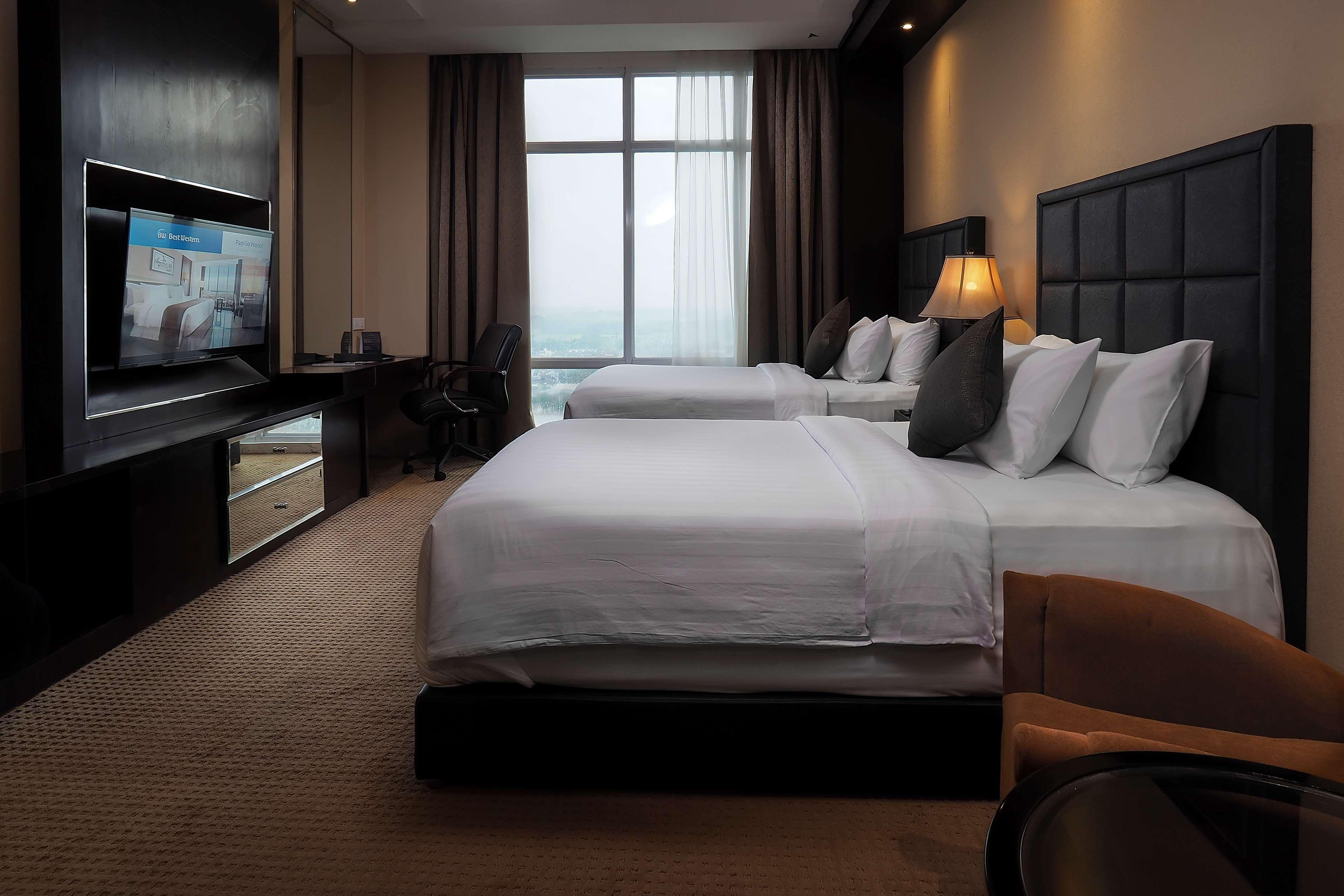 Grand Mercure Solo Baru Exterior foto
