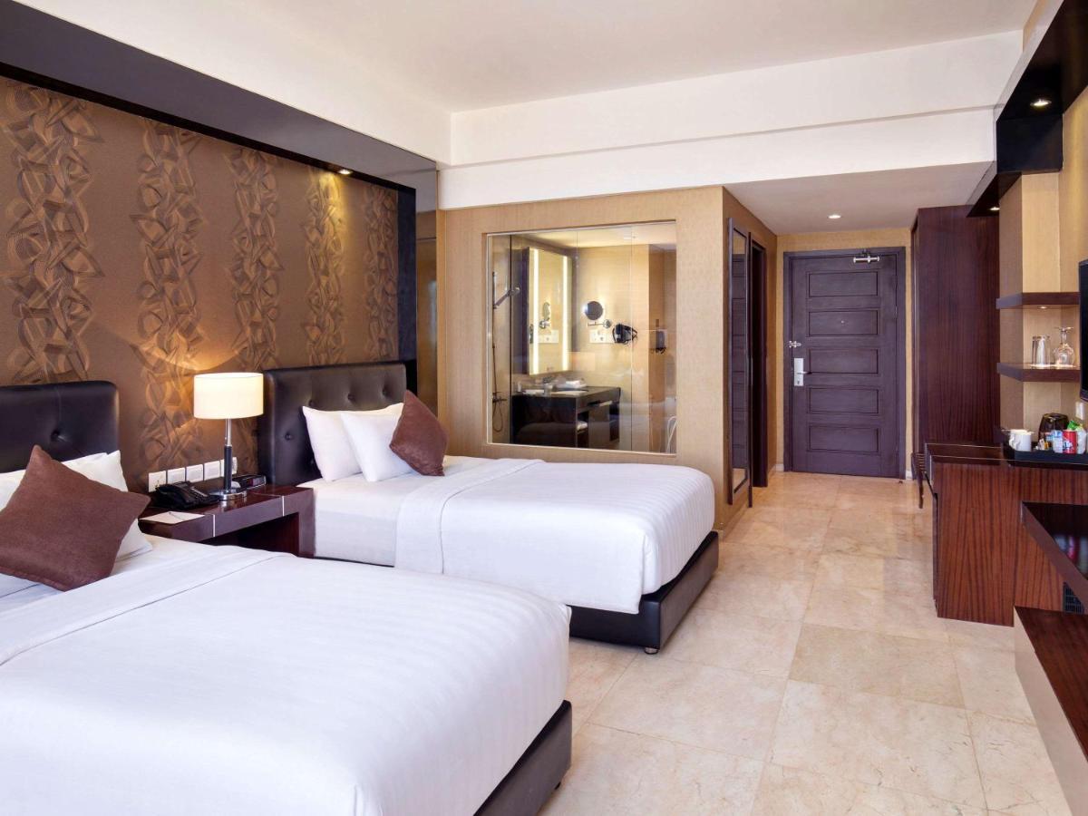 Grand Mercure Solo Baru Exterior foto